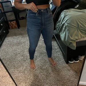 Abercrombie & Fitch High Rise Skinny Jeans